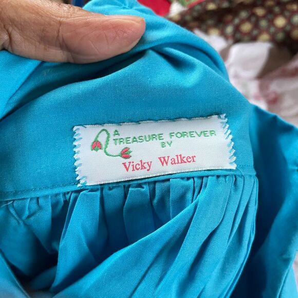 Girls' Handmade SMOCKED Heirloom DRESS Ciel Blue 10-12 Vicky Walker New - Picture 6 of 6